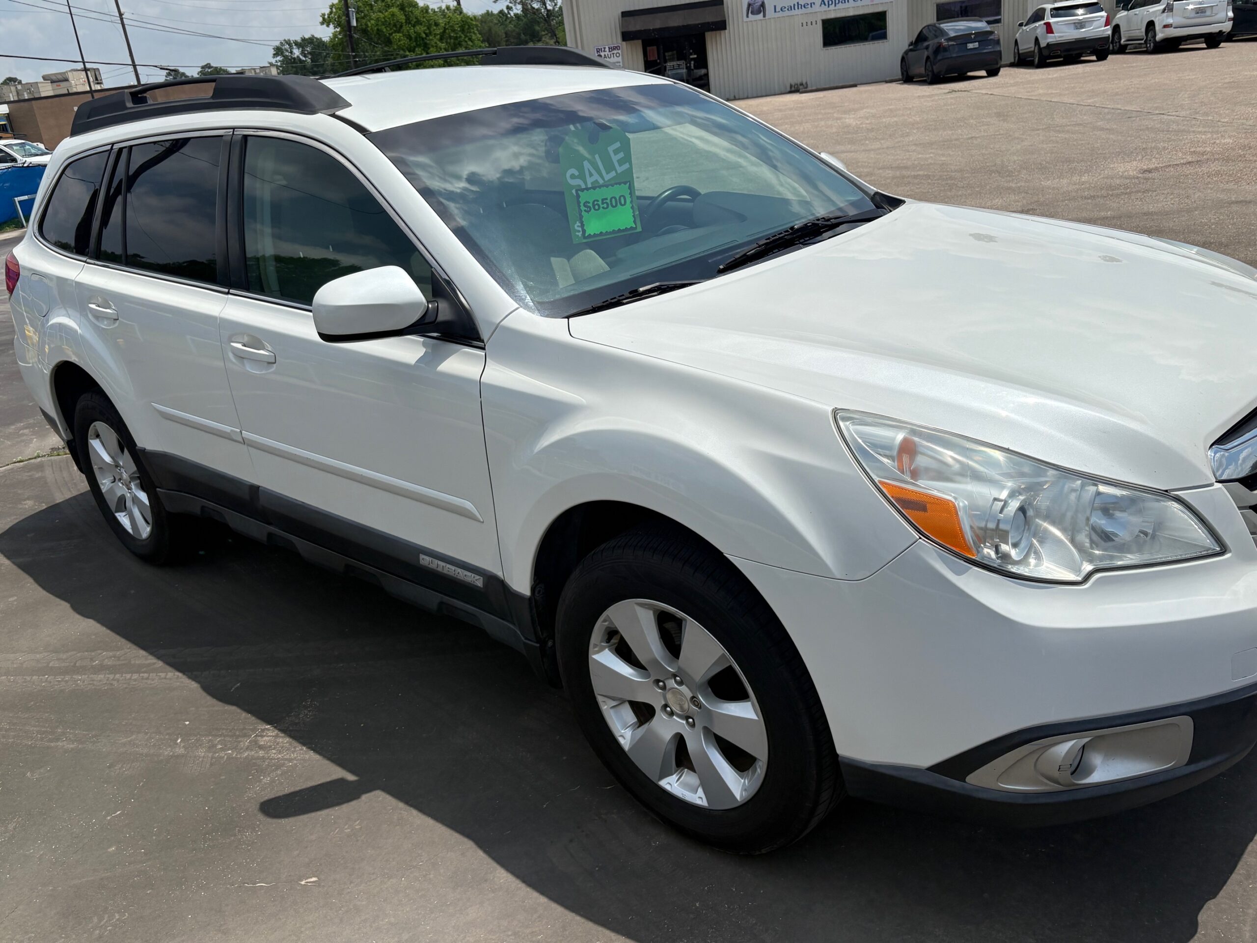 2012 Subaru Outback 2.5i Premium – AWD Wagon, CVT, Sunroof