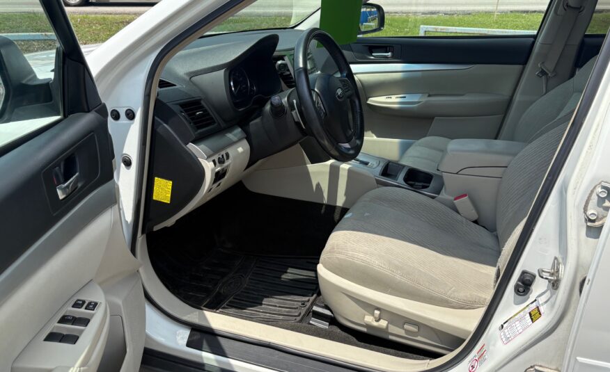 2012 Subaru Outback 2.5i Premium – AWD Wagon, CVT, Sunroof