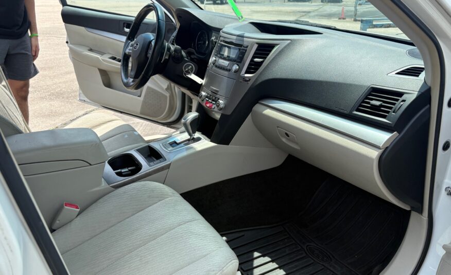 2012 Subaru Outback 2.5i Premium – AWD Wagon, CVT, Sunroof