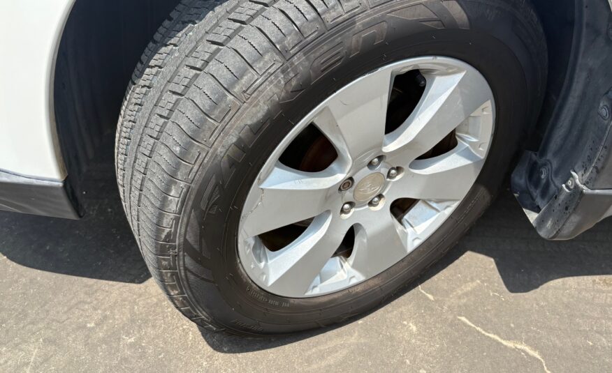 2012 Subaru Outback 2.5i Premium – AWD Wagon, CVT, Sunroof