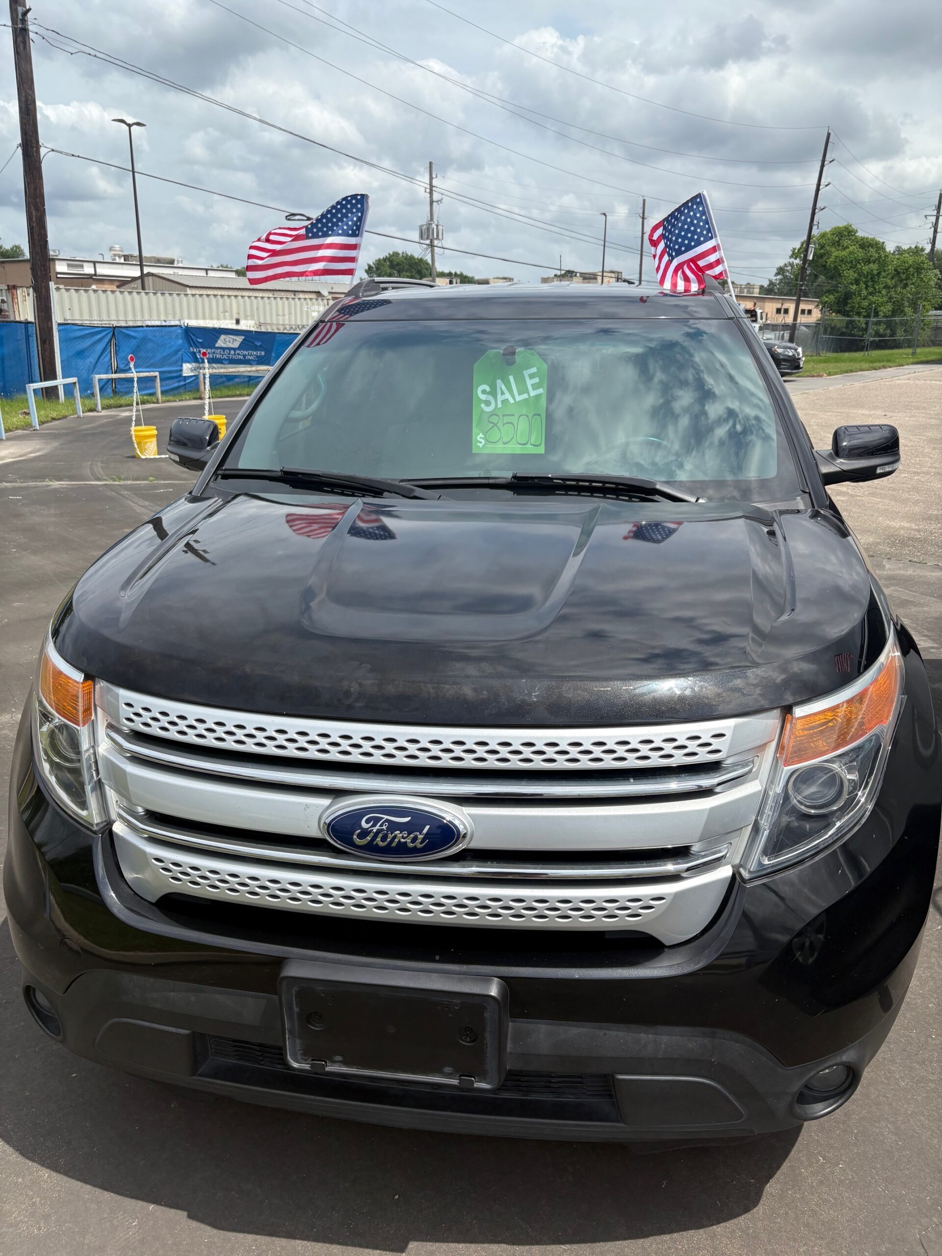 2014 Ford Explorer XLT – 4-Door AWD SUV, 7‑Passenger, V6, 6-Speed Auto
