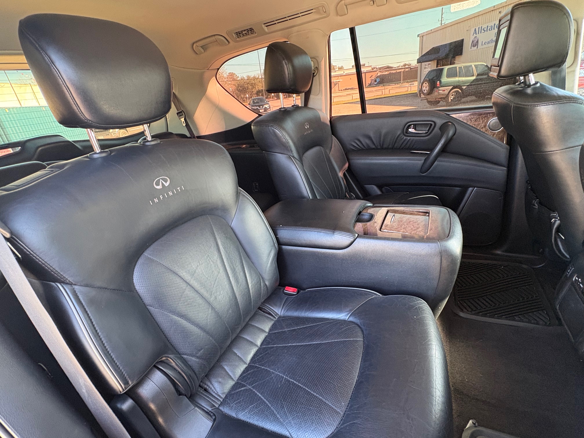 2011 INFINITI QX56