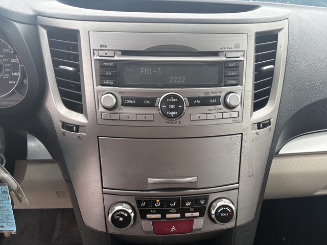 2011 Subaru Outback I Premium - Photo 9